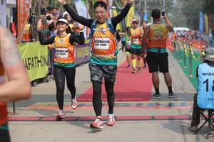 BIB: 47007, 45236
                            <button type="button" onclick="openModal(8243337)" class="btn btn-primary btn-sm float-right btn-popup" data-toggle="modal" data-target=".modal-high-quality">
                        <i class="fas fa-shopping-cart"></i> Add to Cart
                    </button>
                                            <button type="button" onclick="isThisMe(8243337, true)" class="btn btn-success btn-sm float-right btn-popup btn-isme hidden" data-toggle="tooltip" data-placement="bottom" title="นี่คือรูปของคุณใช่ไหม คลิกที่นี่เพื่อเอาเข้าอัลบั้ม">
                        <i class="fas fa-plus"></i> Add to album
                    </button>
                    <button type="button" onclick="isThisMe(8243337, false)" class="btn btn-warning btn-sm float-right btn-popup btn-isnotme hidden">
                        <i class="fas fa-ban"></i> Remove from album
                    </button>